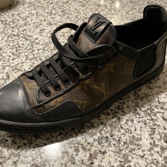 Louis Vuitton Authentic - Picture 3 of 4